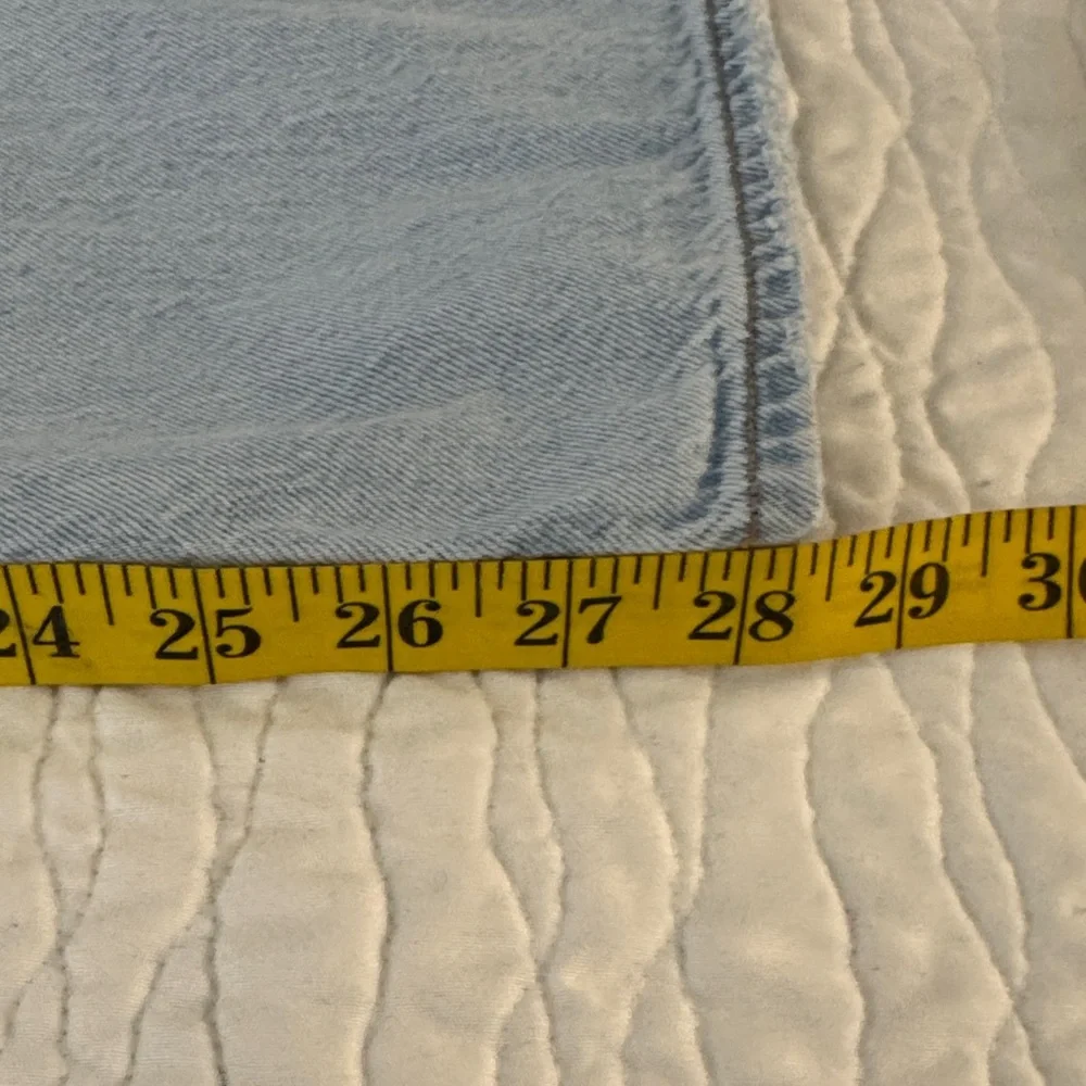 American Eagle Outfitters Light Wash Wide Leg Jeans - Picture 9 of 9